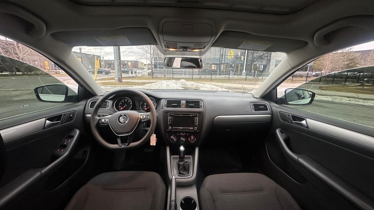 2015 Volkswagen Jetta TRENDLINE+ Photo