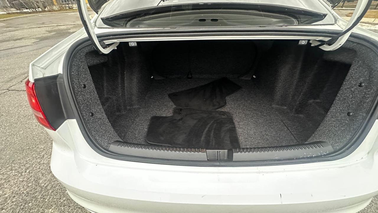 2015 Volkswagen Jetta TRENDLINE+ Photo