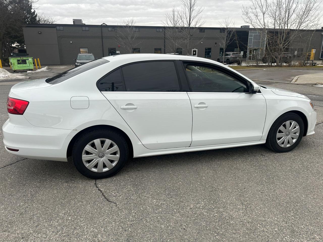 2015 Volkswagen Jetta TRENDLINE+ Photo