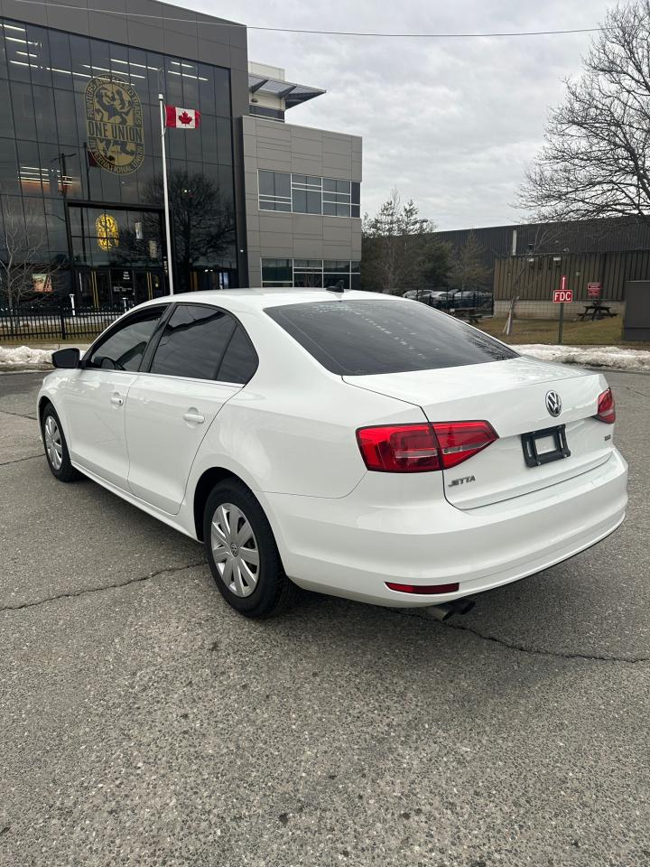 2015 Volkswagen Jetta TRENDLINE+ Photo