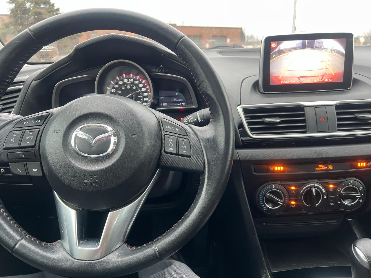 2015 Mazda MAZDA3 GS Photo