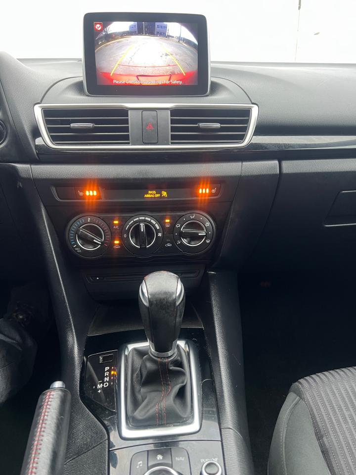 2015 Mazda MAZDA3 GS Photo