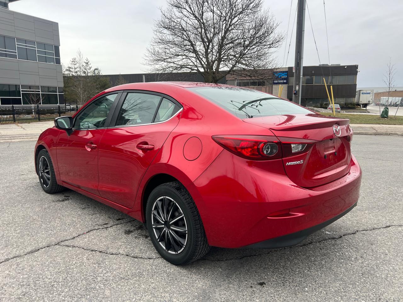 2015 Mazda MAZDA3 GS Photo