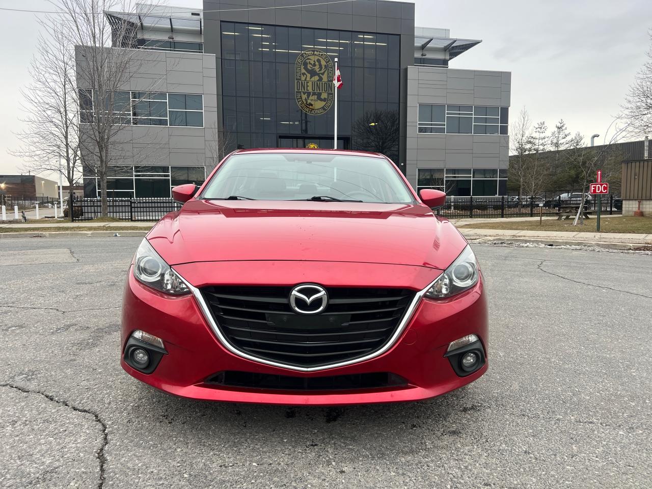 2015 Mazda MAZDA3 GS Photo