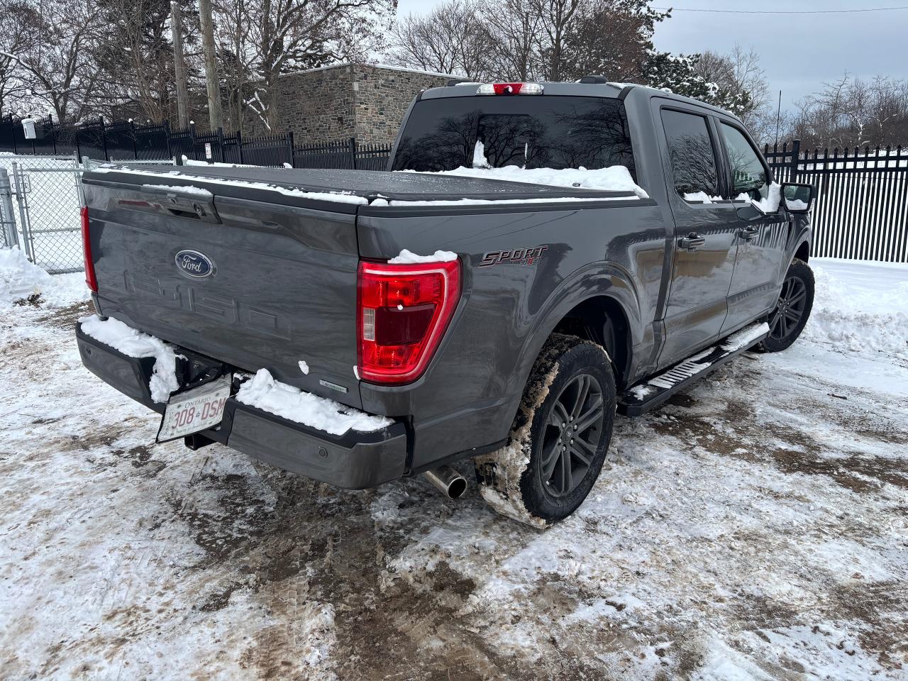 2022 Ford F-150 XLT SPORT Photo3