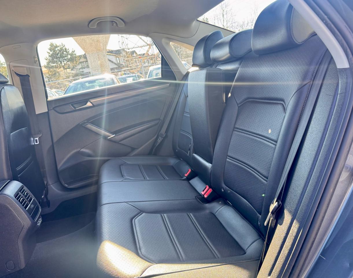 2021 Volkswagen Passat FINANCING AVAILABLE Photo15