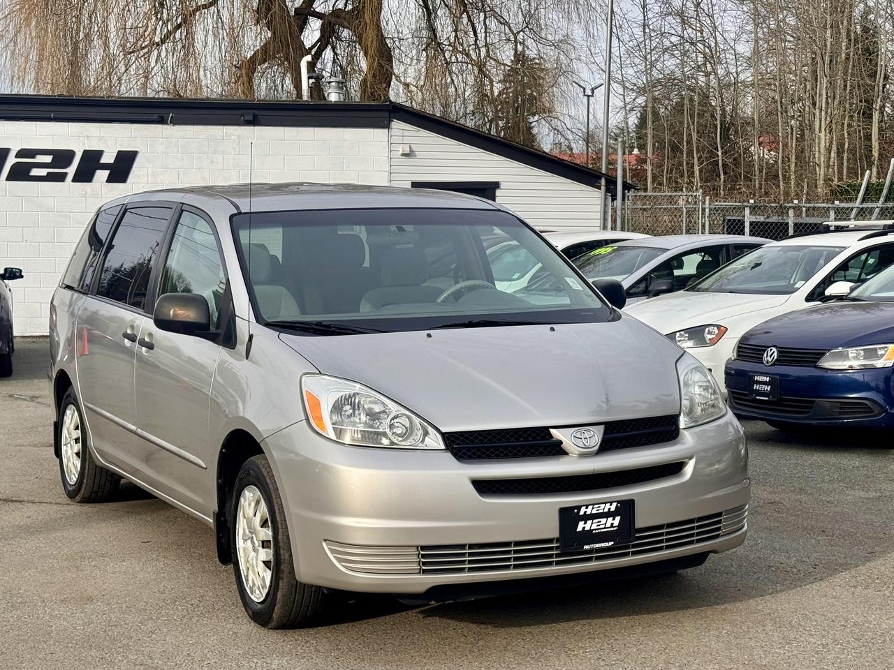 2004 Toyota Sienna FINANCING AVAILABLE Photo3