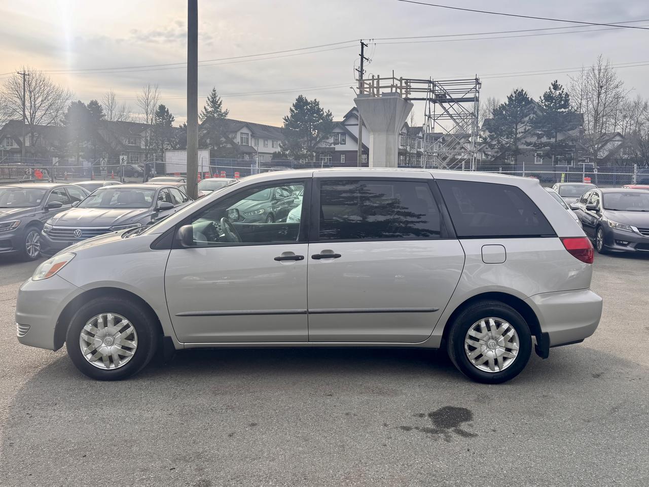 2004 Toyota Sienna FINANCING AVAILABLE Photo8