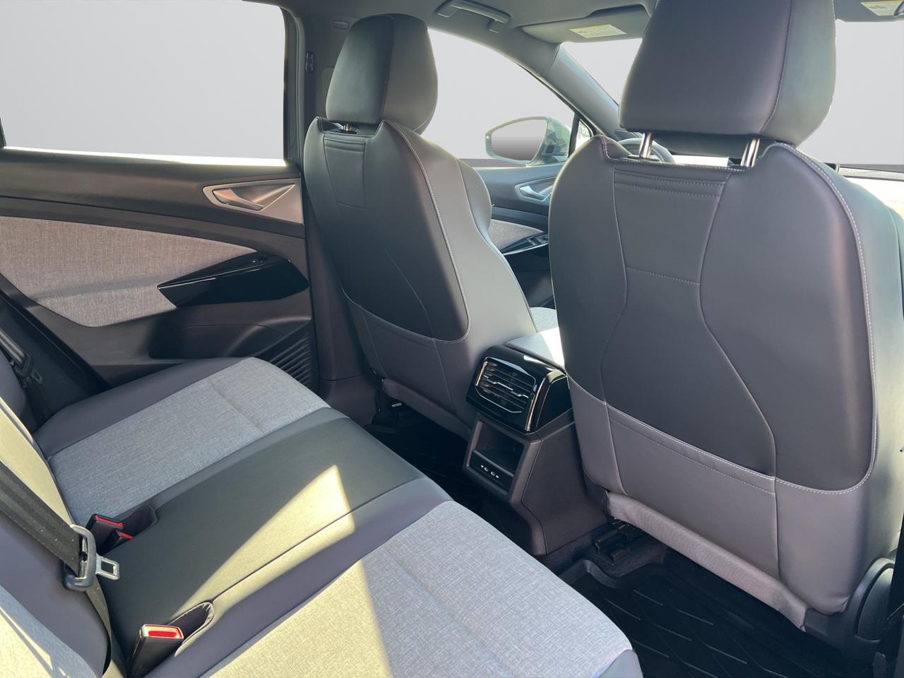 2024 Volkswagen ID.4 Pro AWD - Blind Spot Monitor - Reverse Camera !! Photo