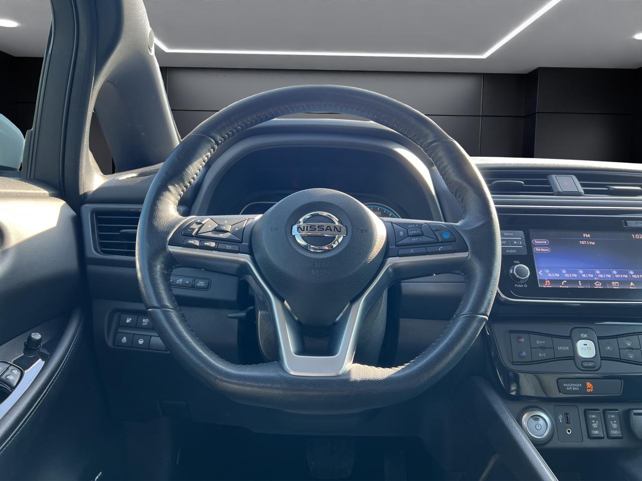 2018 Nissan Leaf SL PKG - Hatchback - Leather - 85,000Kms !! Photo