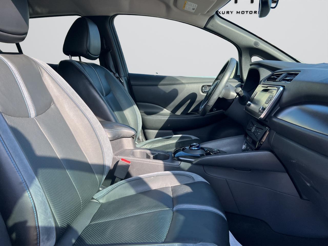 2018 Nissan Leaf SL PKG - Hatchback - Leather - 85,000Kms !! Photo