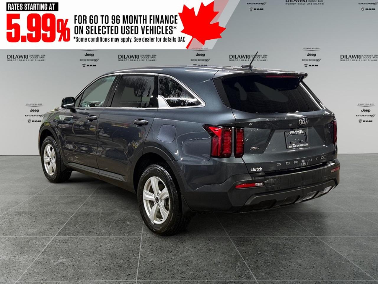 2021 Kia Sorento LX+ AWD Photo2
