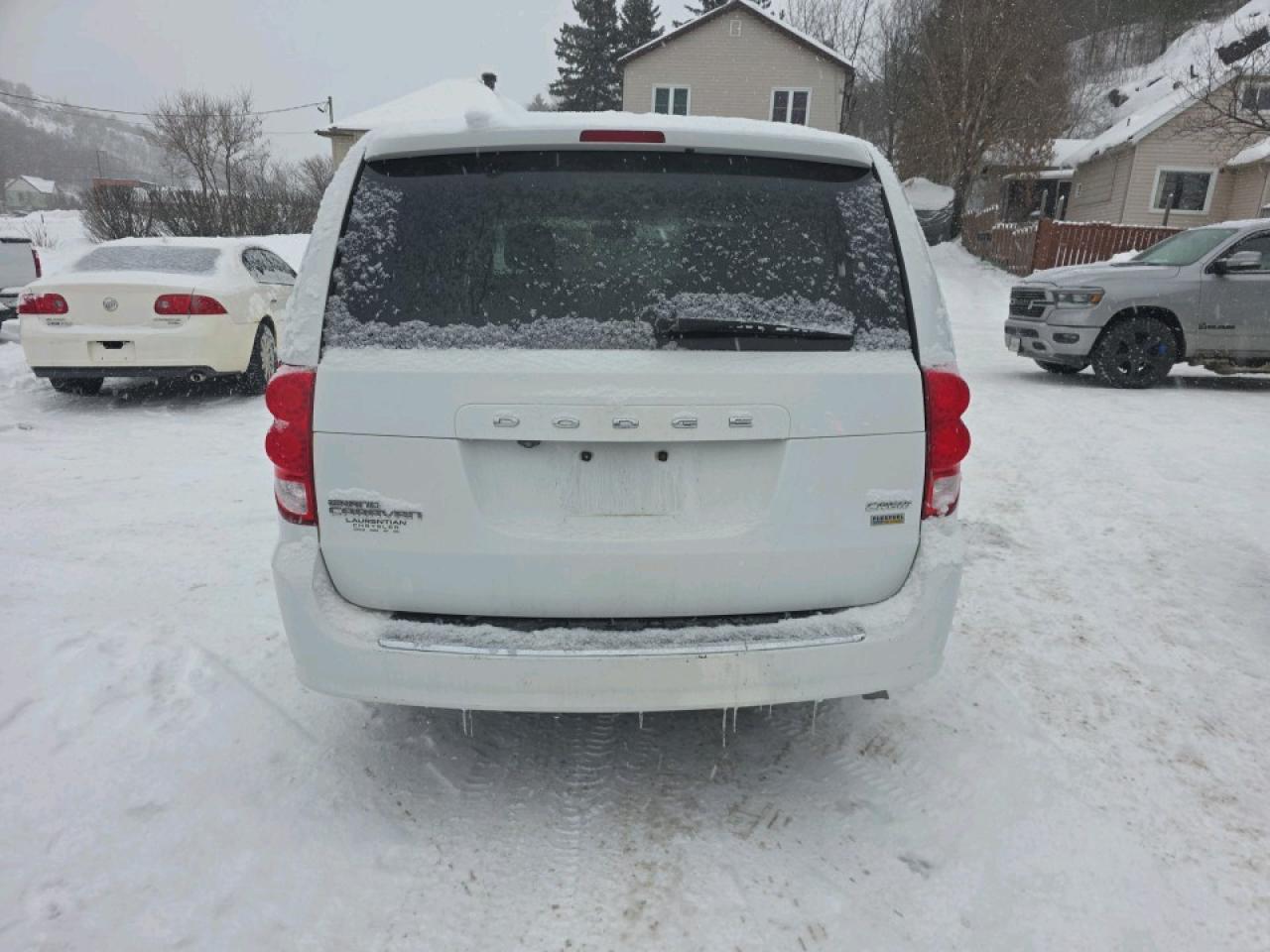 2017 Dodge Grand Caravan Crew CREW PLUS LOADED Photo3