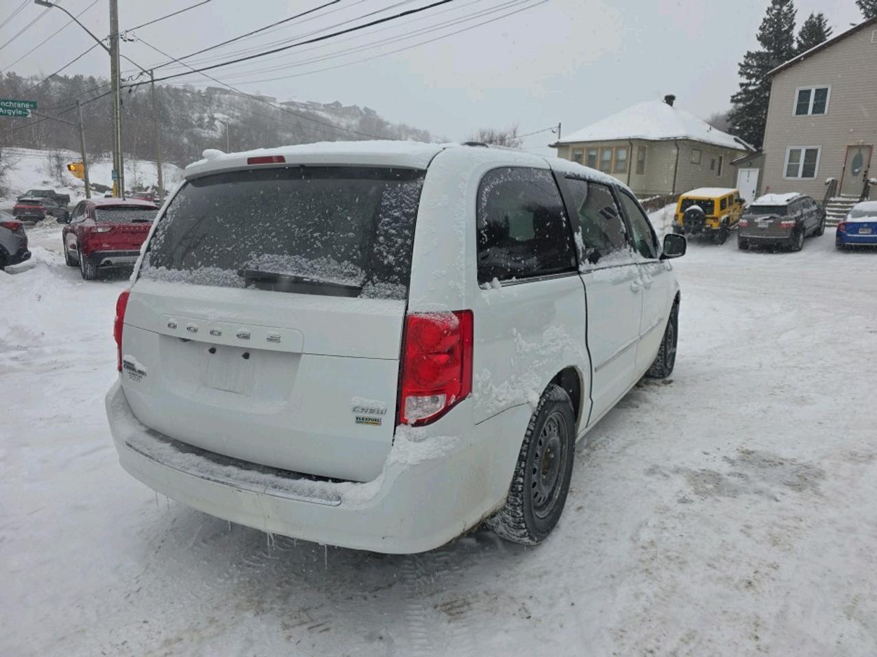 2017 Dodge Grand Caravan Crew CREW PLUS LOADED Photo4