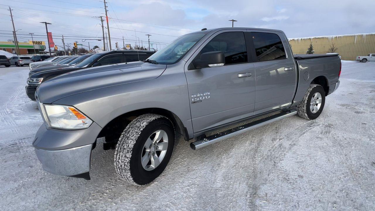2020 RAM 1500 Classic SLT 4x4, HEATED FRONT SEATS, HEATED STEERING WHEEL, CRUISE CONTROL, BACK UP CAM, RUNNING BOARDS!! Photo