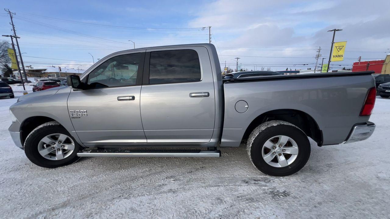 2020 RAM 1500 Classic SLT 4x4, HEATED FRONT SEATS, HEATED STEERING WHEEL, CRUISE CONTROL, BACK UP CAM, RUNNING BOARDS!! Photo