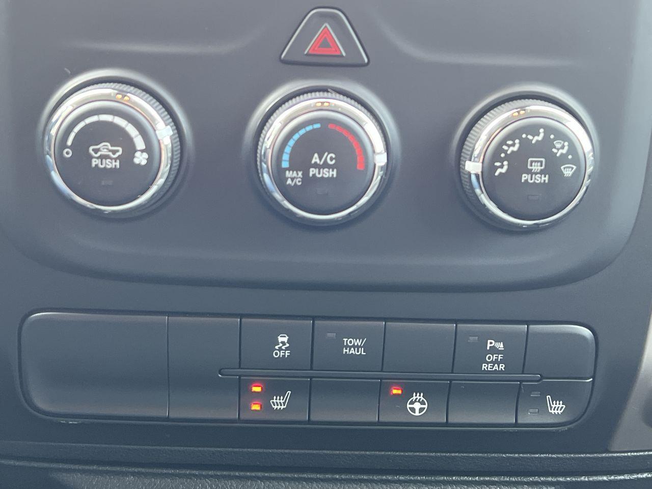 2020 RAM 1500 Classic SLT 4x4, HEATED FRONT SEATS, HEATED STEERING WHEEL, CRUISE CONTROL, BACK UP CAM, RUNNING BOARDS!! Photo