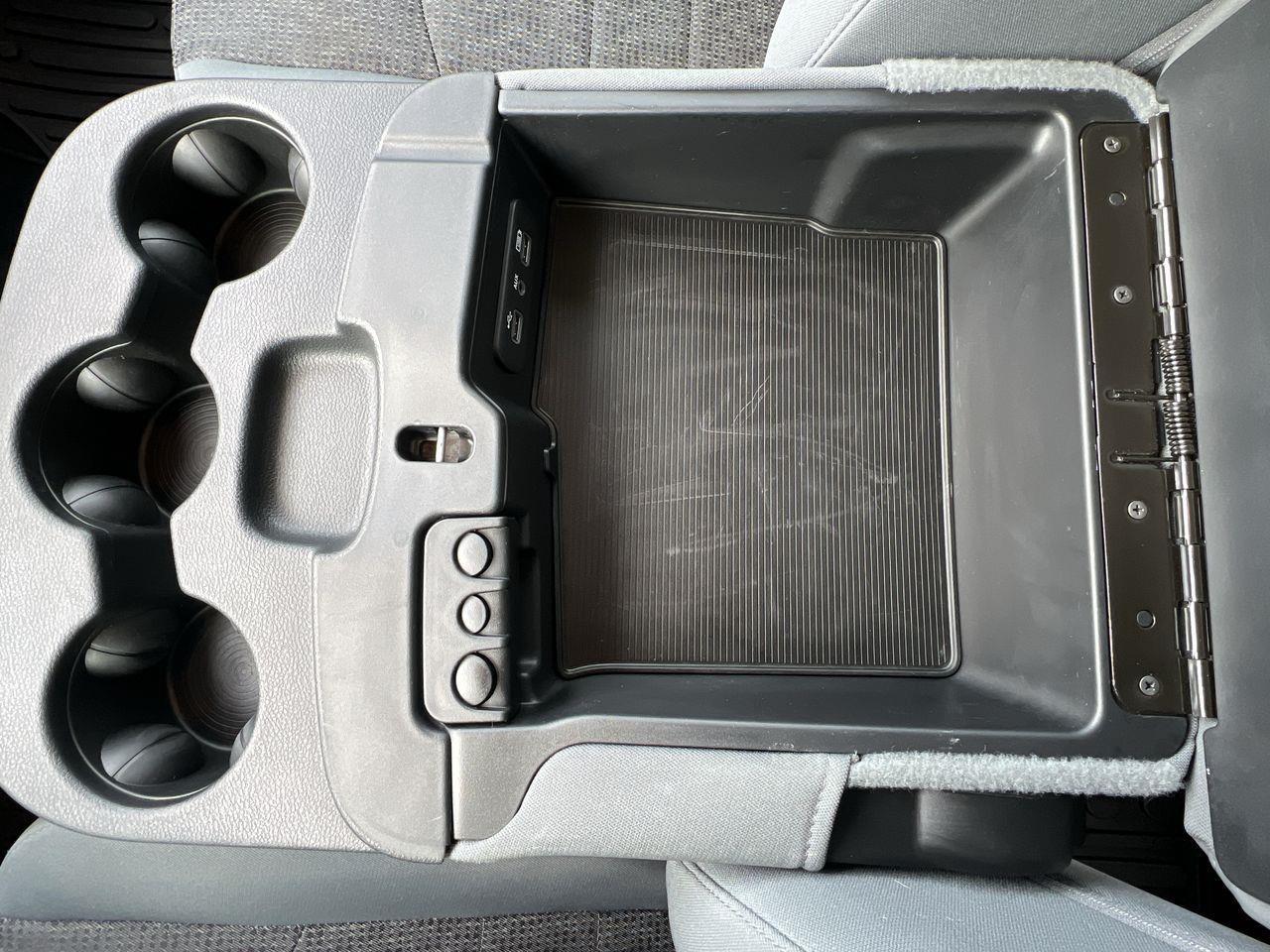 2020 RAM 1500 Classic SLT 4x4, HEATED FRONT SEATS, HEATED STEERING WHEEL, CRUISE CONTROL, BACK UP CAM, RUNNING BOARDS!! Photo