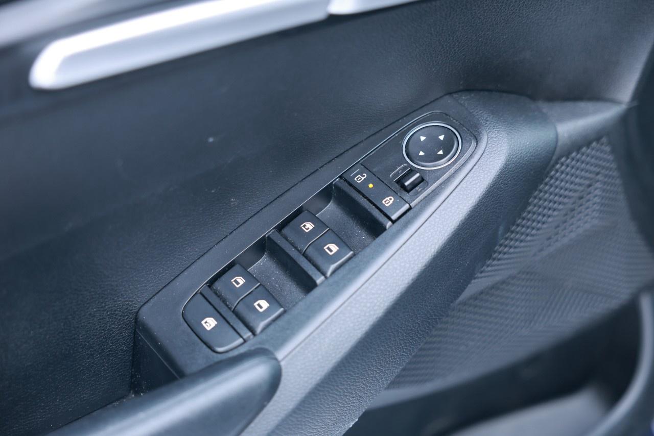 2025 Kia Seltos LX FWD Photo