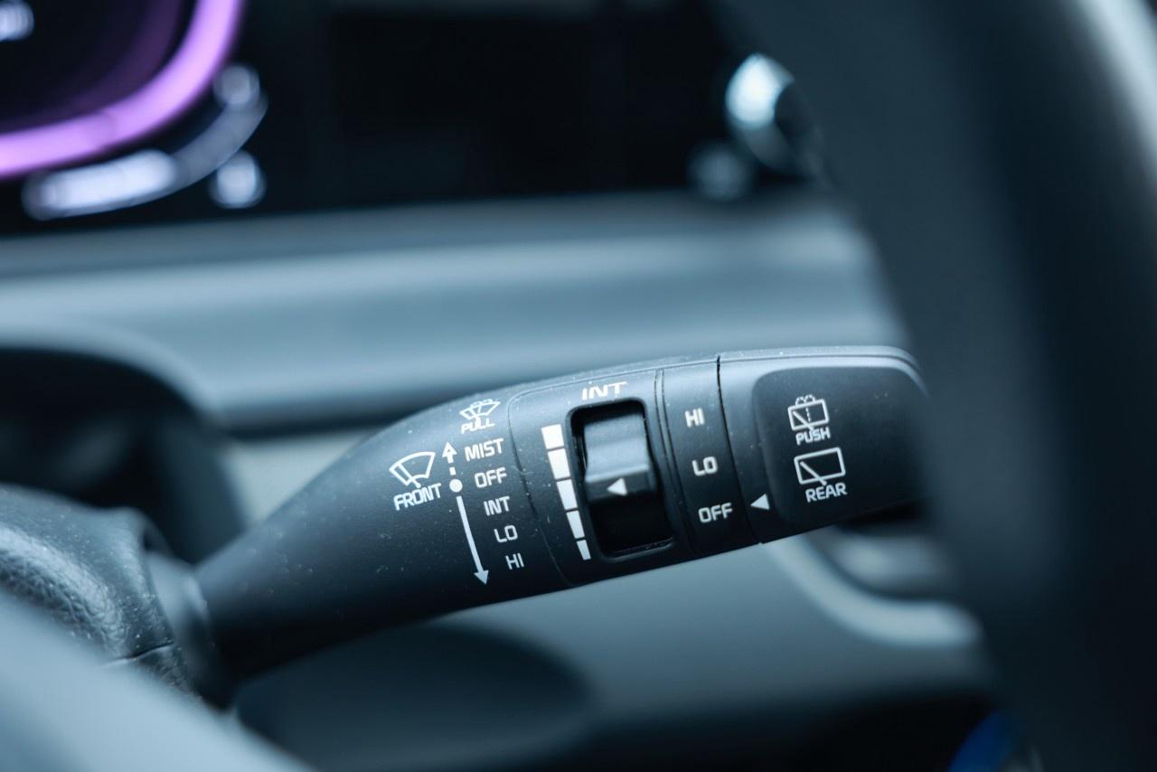 2025 Kia Seltos LX FWD Photo