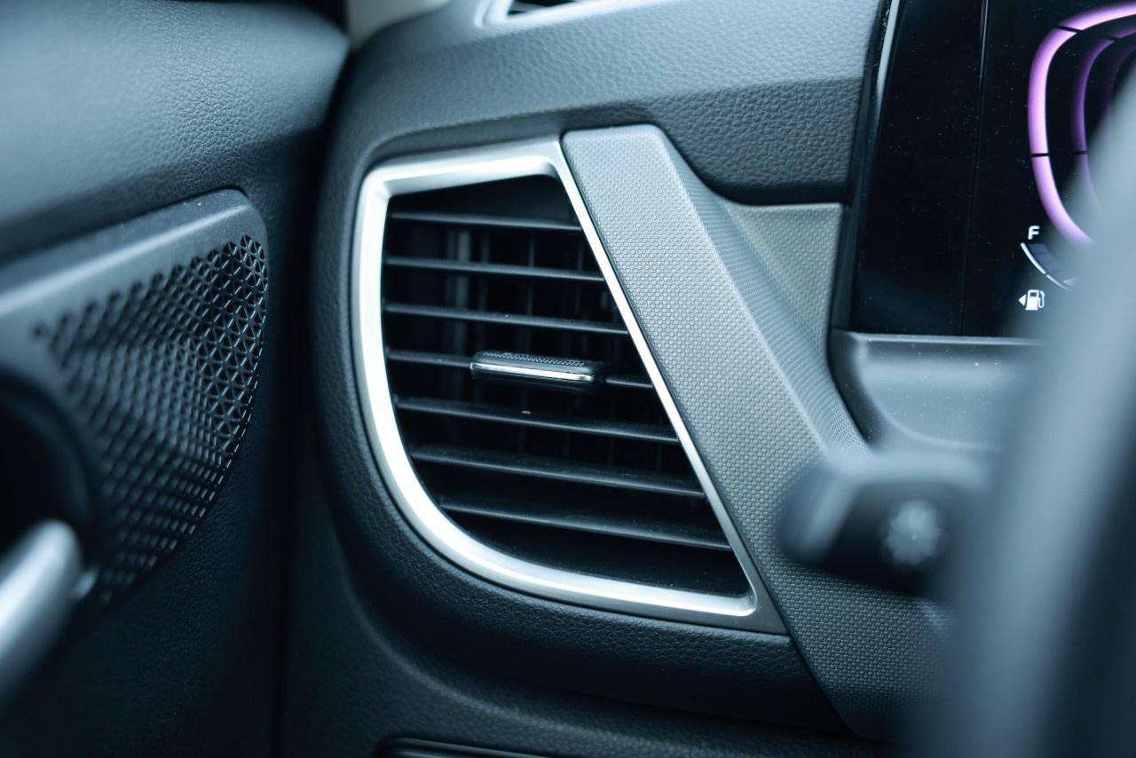 2025 Kia Seltos LX FWD Photo