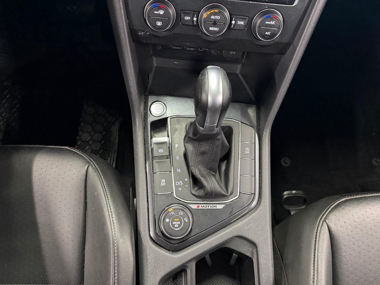 2018 Volkswagen Tiguan SE Photo