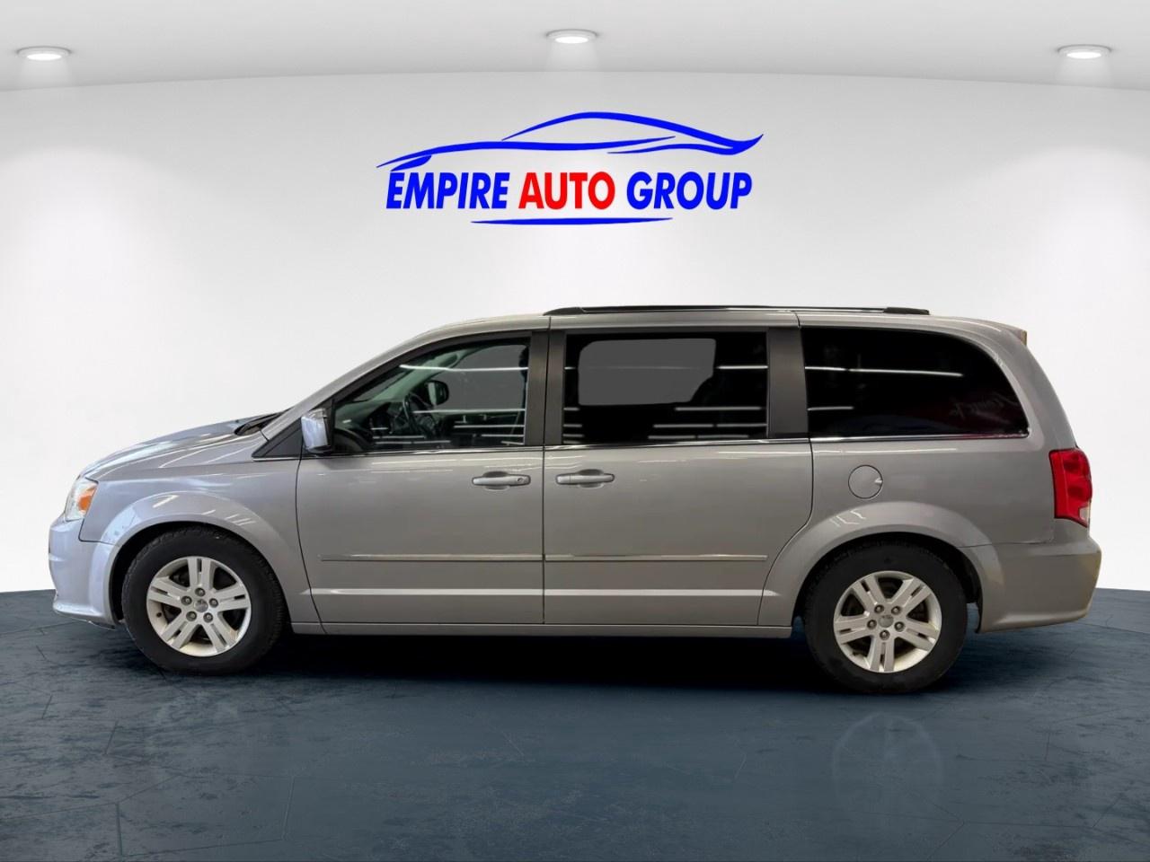 2017 Dodge Grand Caravan Crew Photo