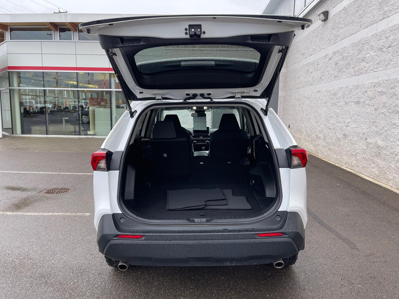 2024 Toyota RAV4 LE w/ 2" Ironman lift, BFG KO2, 17" blk alloy rims Photo4