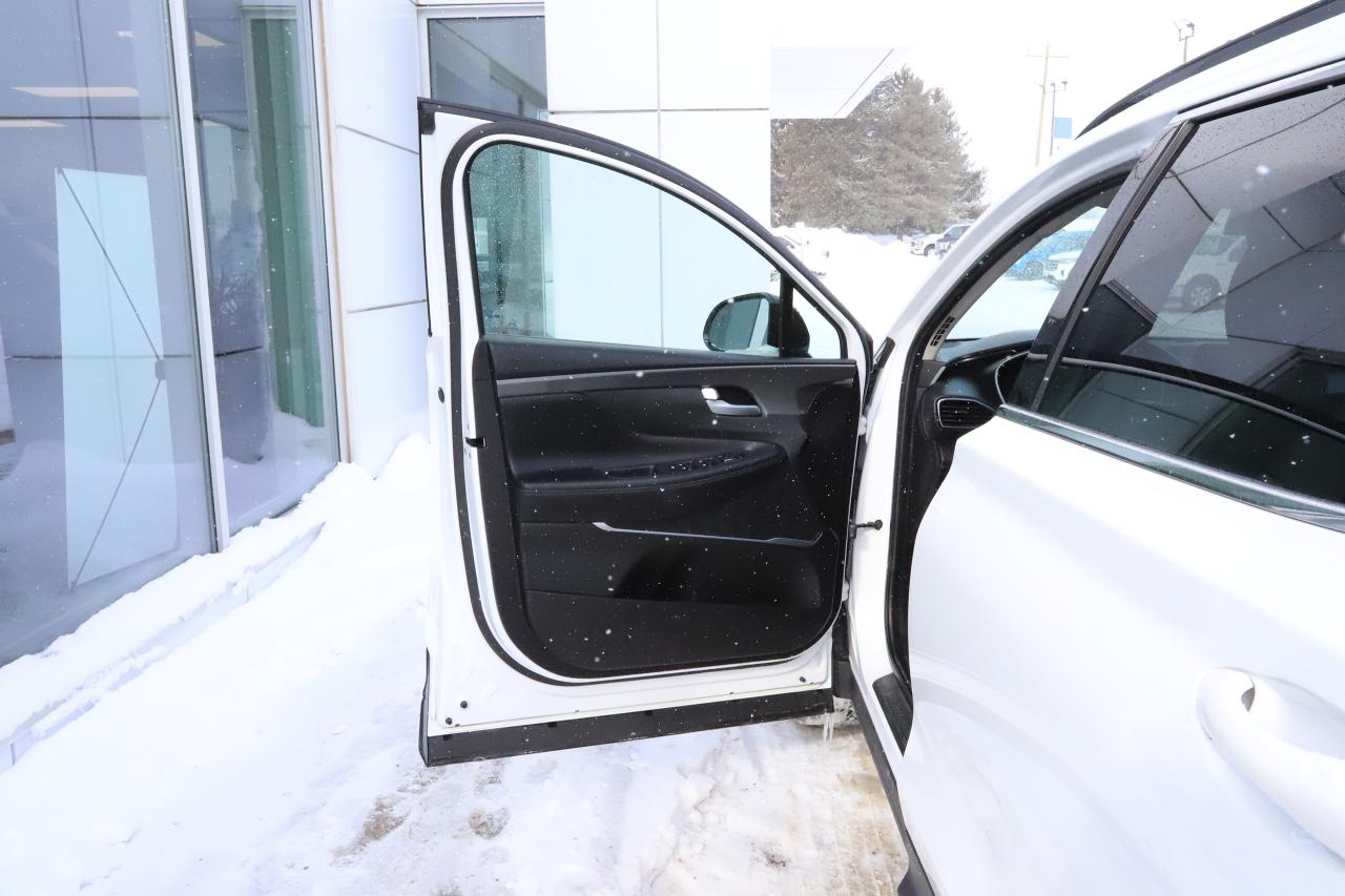 2022 Hyundai Santa Fe URBAN AWD Photo