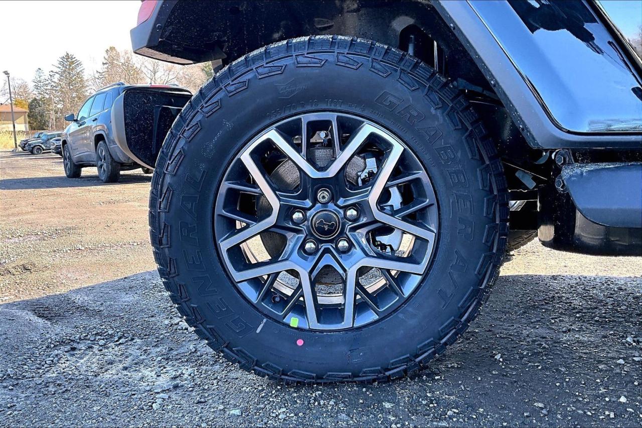 2026 Jeep Wrangler SAHARA 4DR | Sky-Top | Leather | Nav | Htd Seats Photo