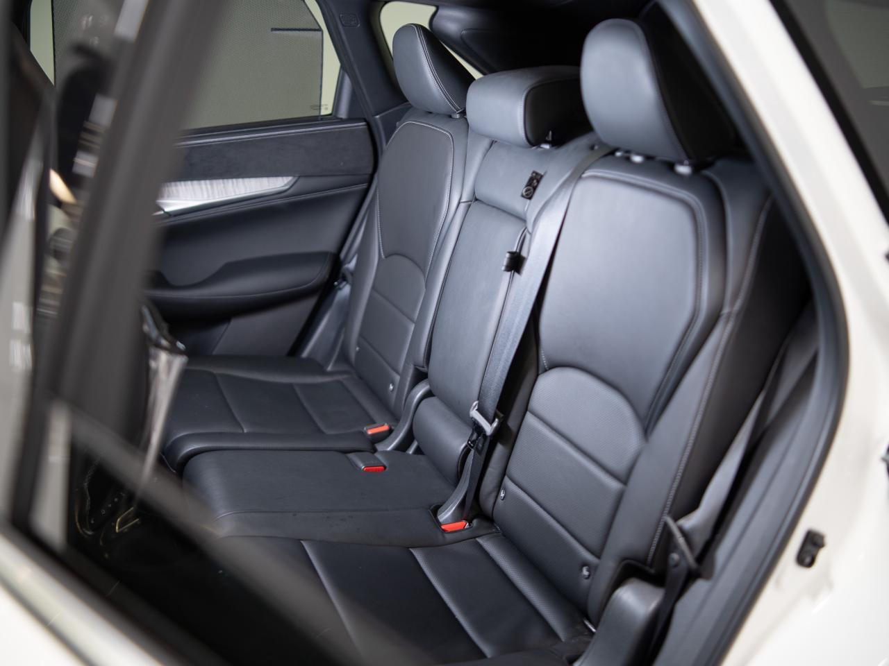 2019 Infiniti QX50 ESSENTIAL | BOSE | CARPLAY | PANO | 20 IN Photo