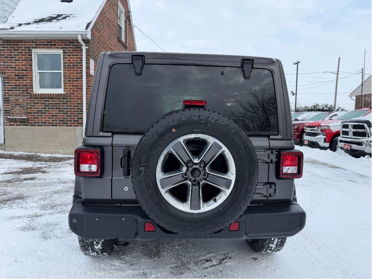 2019 Jeep Wrangler Unlimited Sahara Photo