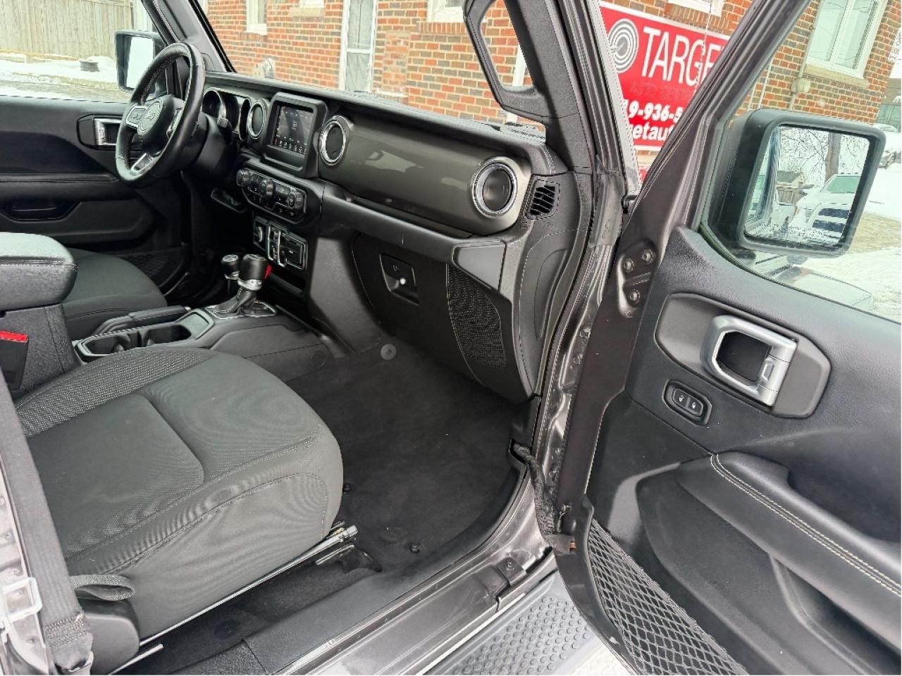 2019 Jeep Wrangler Unlimited Sahara Photo