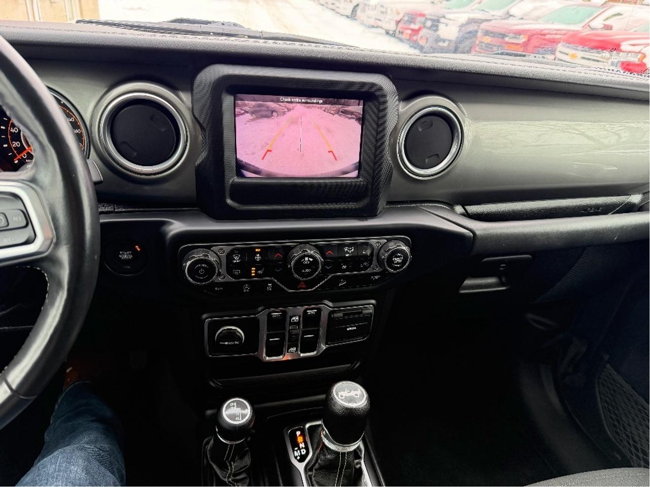 2019 Jeep Wrangler Unlimited Sahara Photo