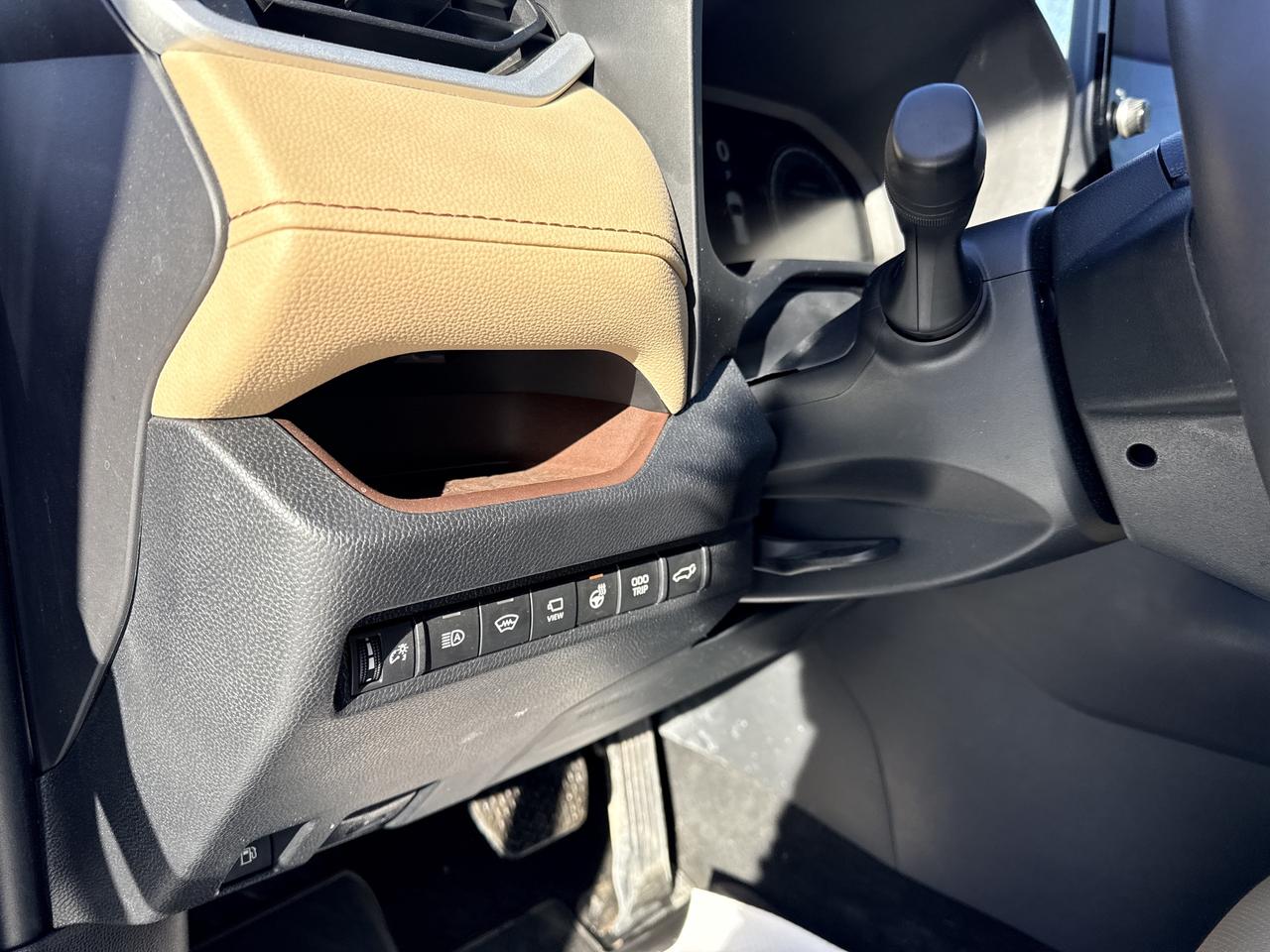2023 Toyota RAV4 Hybrid Limited AWD | SUNROOF |  PREMIUM AUDIO | Photo