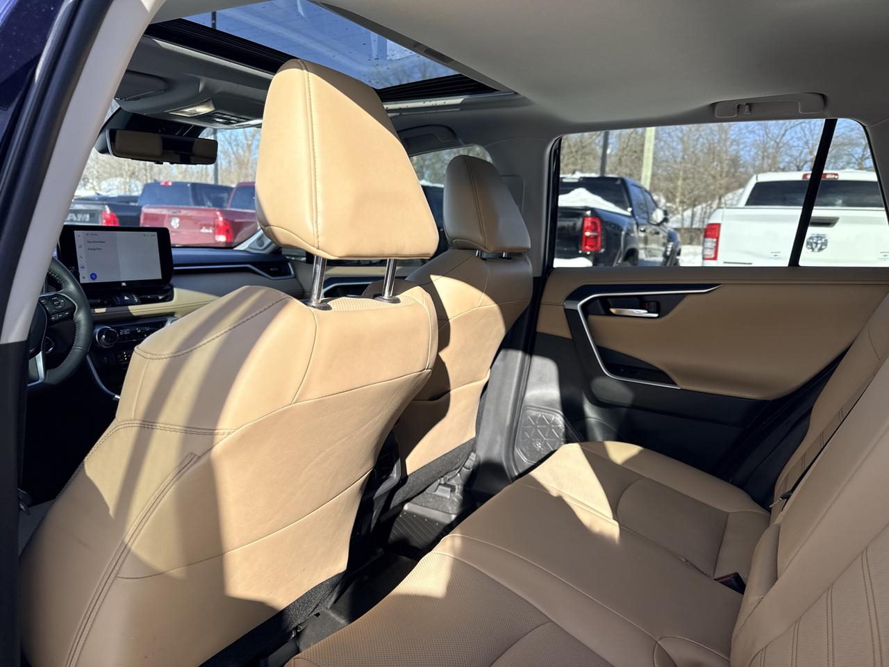 2023 Toyota RAV4 Hybrid Limited AWD | SUNROOF |  PREMIUM AUDIO | Photo