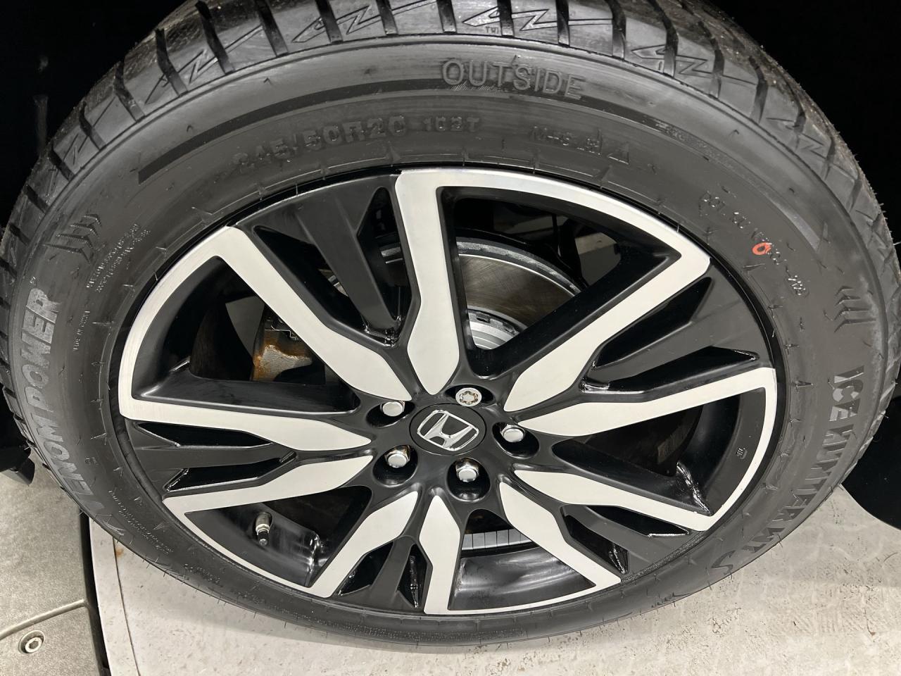 2020 Honda Pilot TOURING AWD | 8-PASS |HTD LEATHER | SUNROOF | DVD Photo