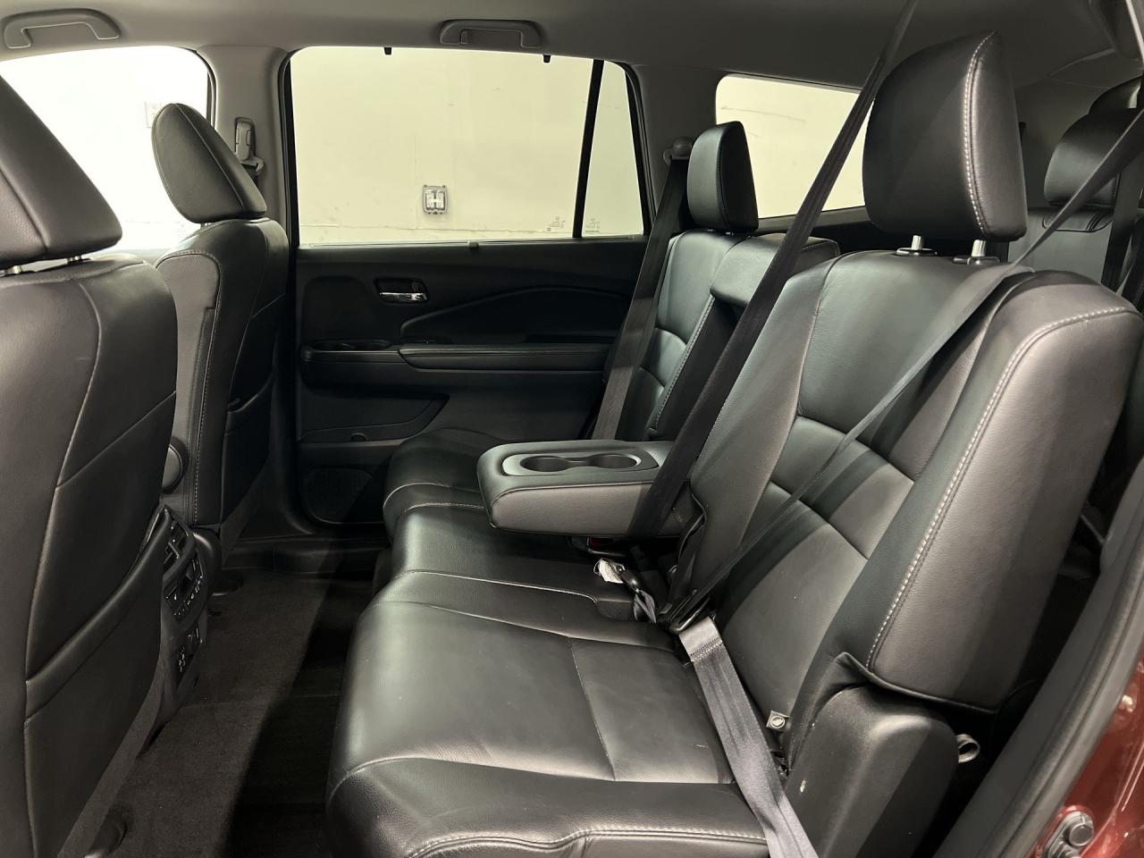 2020 Honda Pilot TOURING AWD | 8-PASS |HTD LEATHER | SUNROOF | DVD Photo