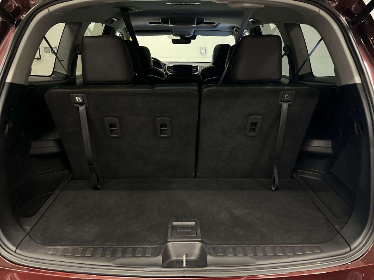 2020 Honda Pilot TOURING AWD | 8-PASS |HTD LEATHER | SUNROOF | DVD Photo