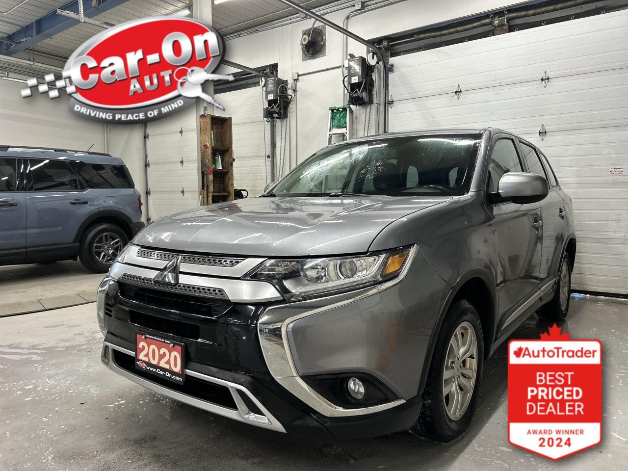 2020 Mitsubishi Outlander AWD | 7-PASS |HTD SEATS |CARPLAY |ALLOYS |REAR CAM Photo0