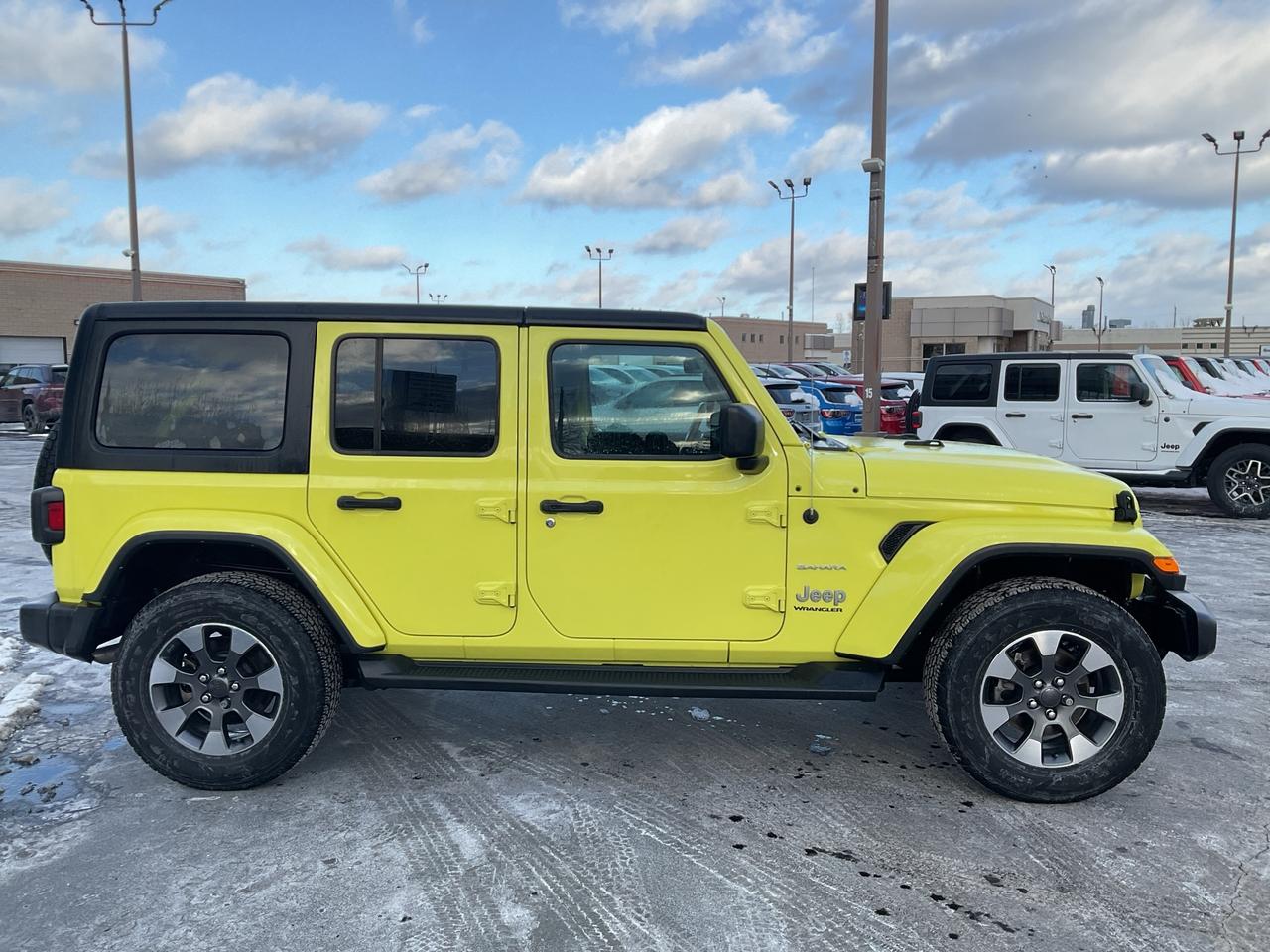 2023 Jeep Wrangler Unlimited SAHARA / COLD WEATHER GROUP / V6 / NAV Photo