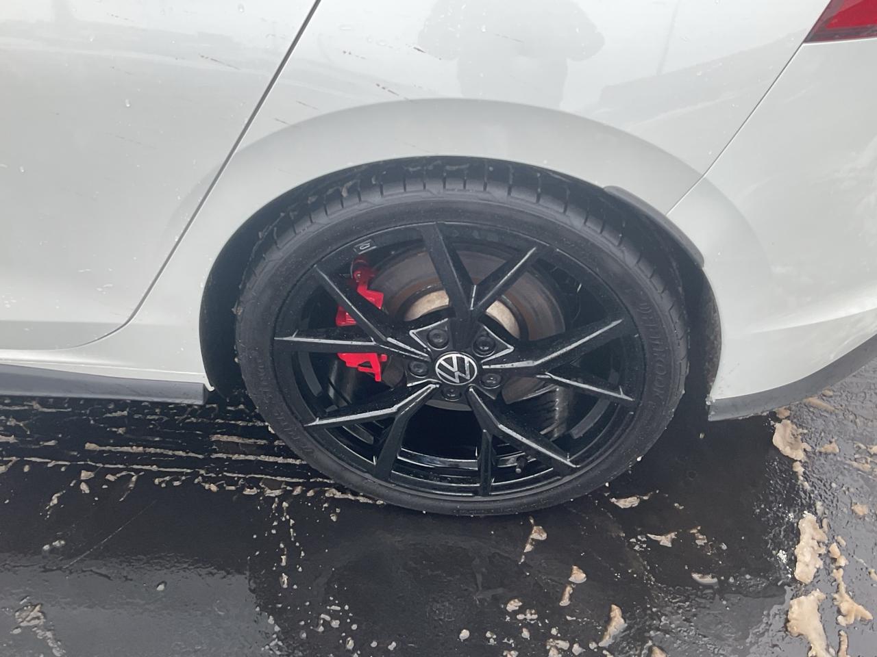 2024 Volkswagen Golf GTI GTI 380 AUTOBAHN MANUAL / FINAL YEAR OF 6SPEED Photo4