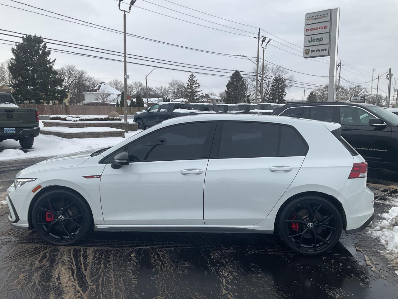 2024 Volkswagen Golf GTI GTI 380 AUTOBAHN MANUAL / FINAL YEAR OF 6SPEED Photo