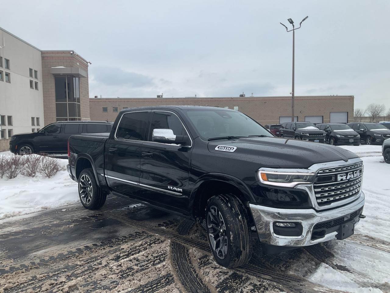 2025 RAM 1500 NAV / H.U.D. / TRAILER BRAKE / PANORAMIC SUNROOF Photo