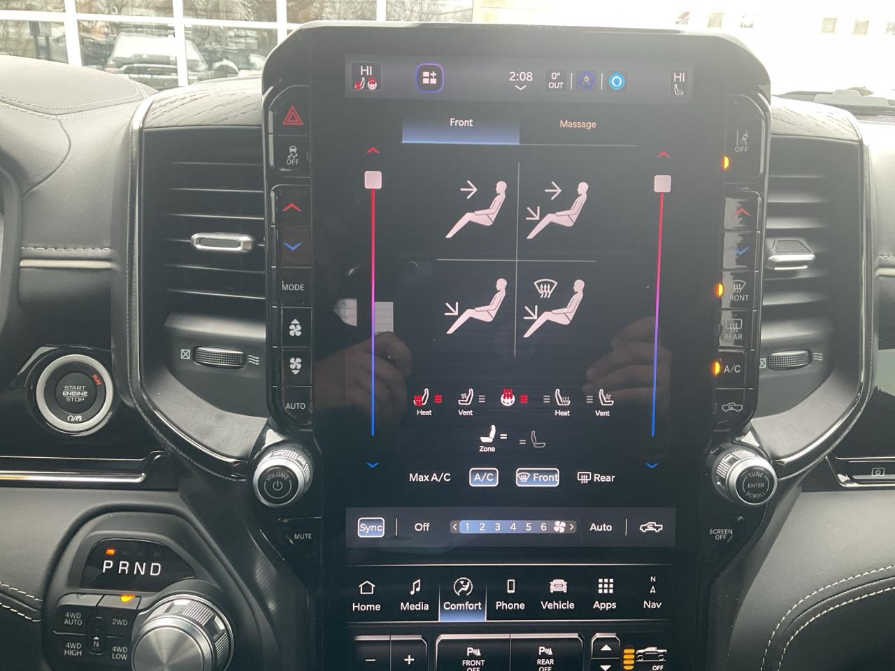 2025 RAM 1500 NAV / H.U.D. / TRAILER BRAKE / PANORAMIC SUNROOF Photo