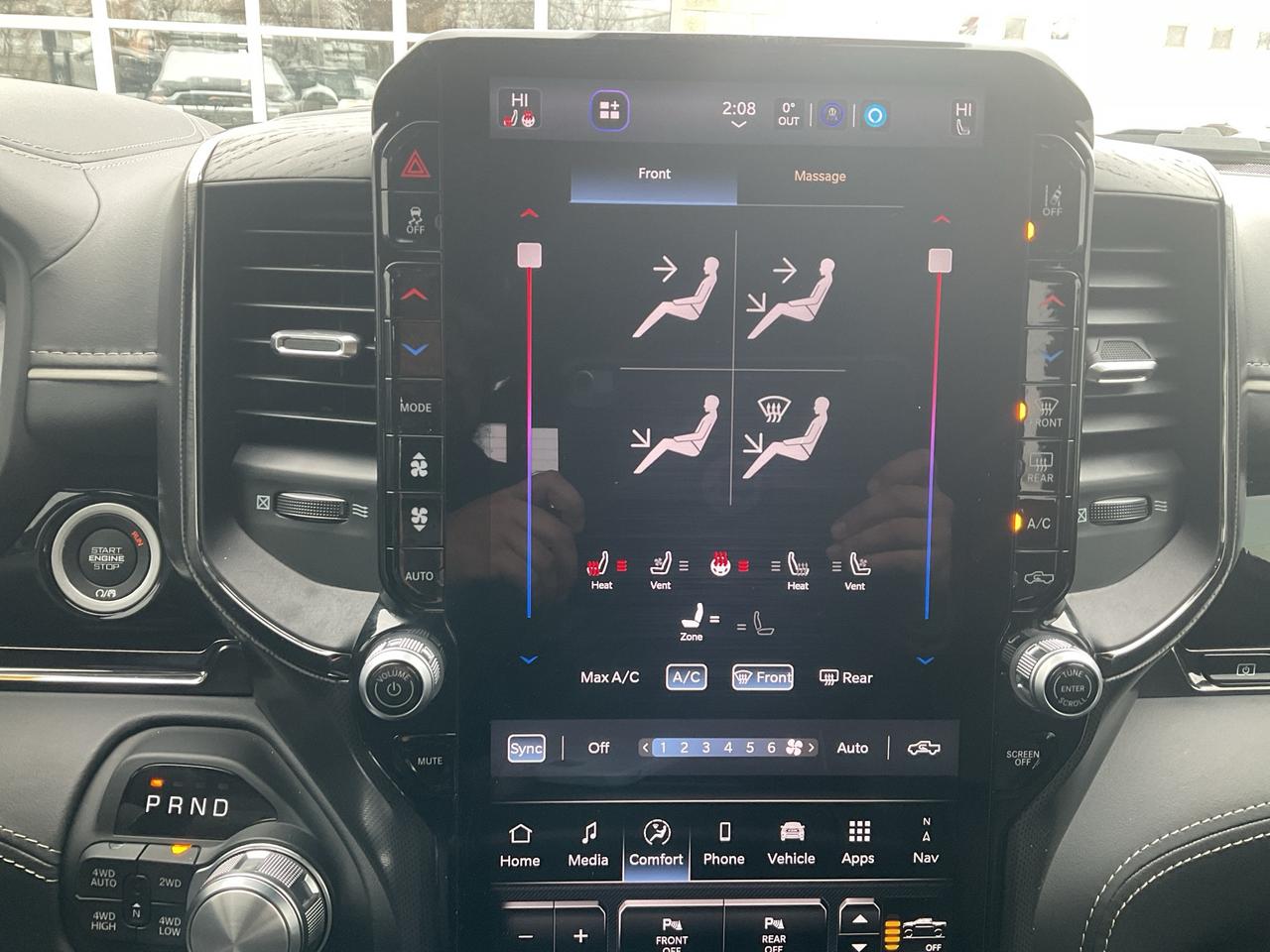 2025 RAM 1500 NAV / H.U.D. / TRAILER BRAKE / PANORAMIC SUNROOF Photo