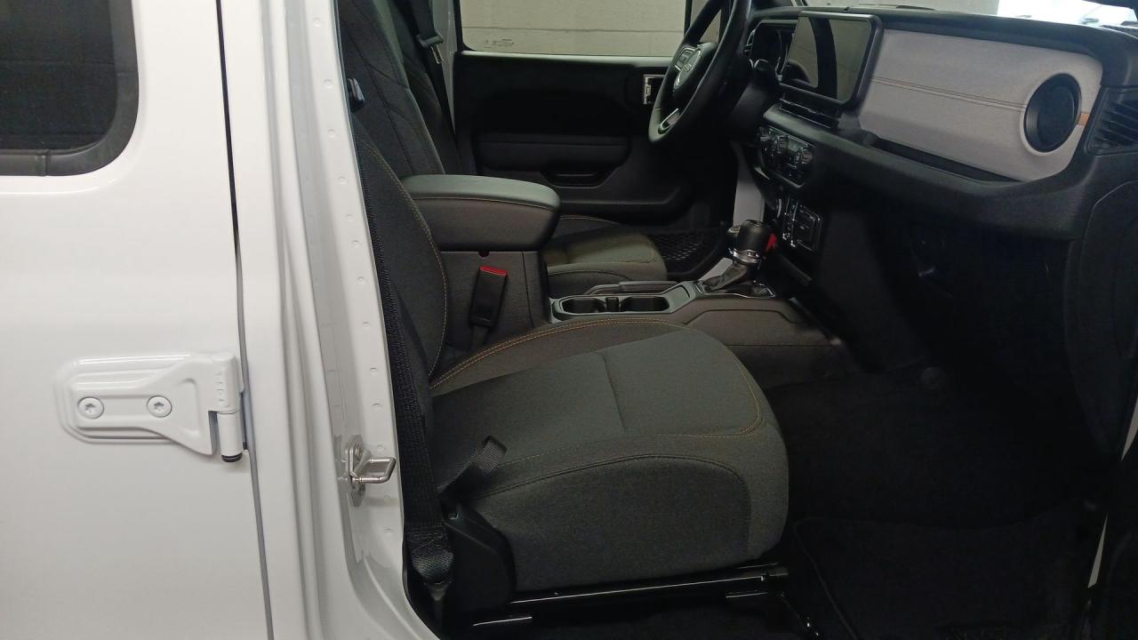 2025 Jeep Wrangler HTD SEATS / REMOTE START / 4 CYLINDER Photo