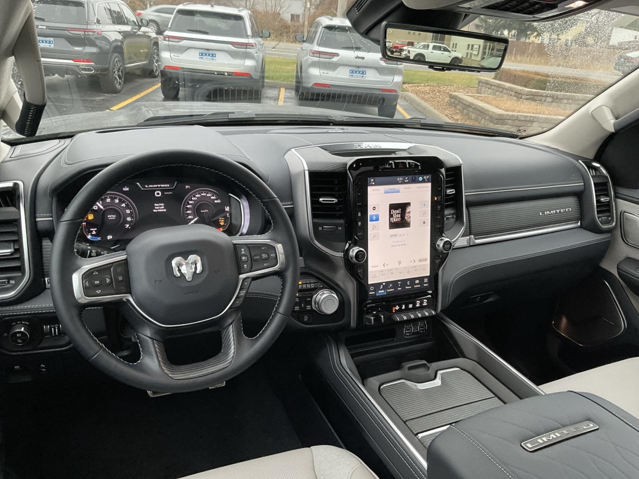 2024 RAM 1500 ELITE PKG / PANORAMIC SUNROOF / TRAILER BRAKE Photo