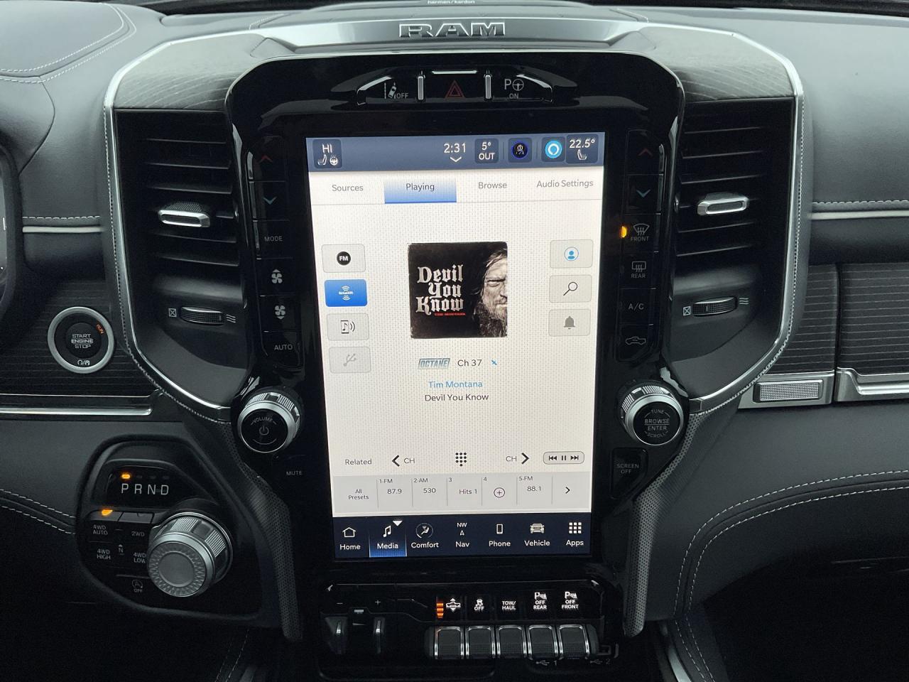 2024 RAM 1500 ELITE PKG / PANORAMIC SUNROOF / TRAILER BRAKE Photo