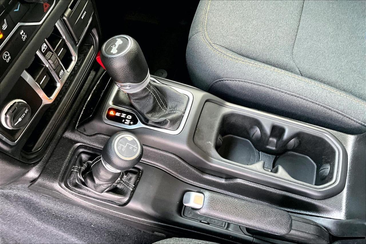 2024 Jeep Wrangler Sahara | Heated Cloth Seats | SideSteps| NAV | 4X4 Photo